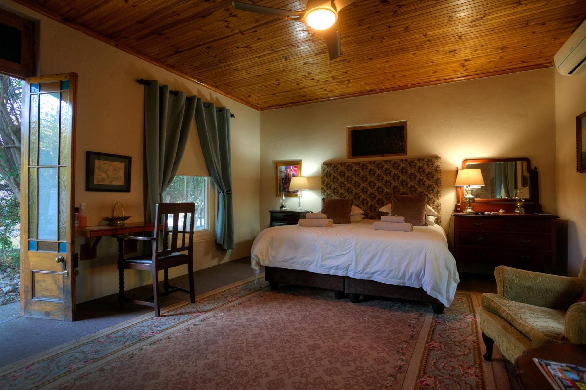 The Willow Historical Guest House Willowmore Bagian luar foto