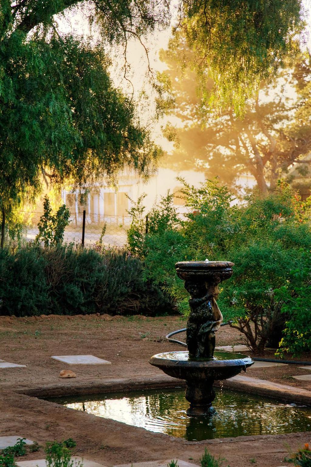 The Willow Historical Guest House Willowmore Bagian luar foto