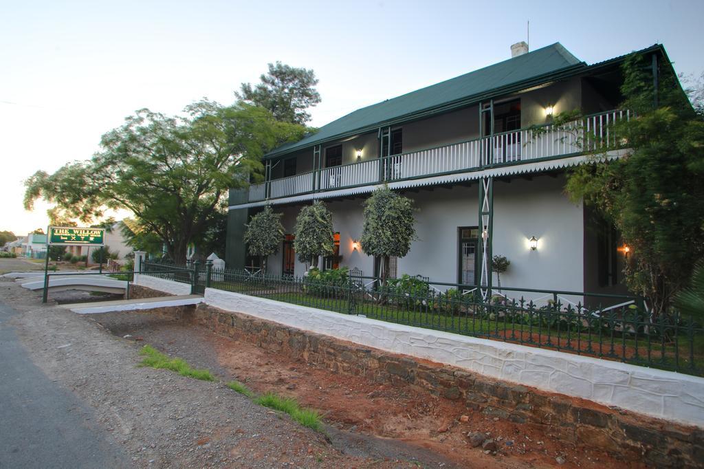 The Willow Historical Guest House Willowmore Bagian luar foto