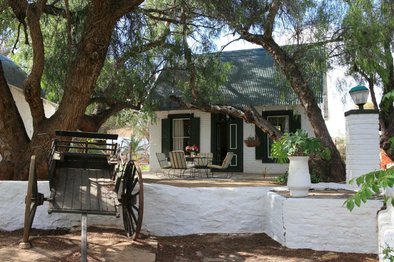 The Willow Historical Guest House Willowmore Bagian luar foto