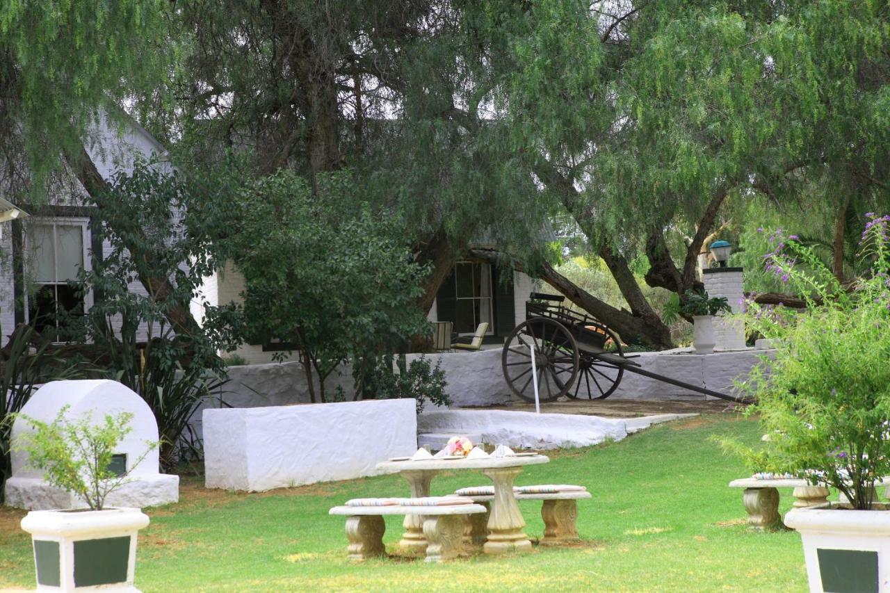 The Willow Historical Guest House Willowmore Bagian luar foto